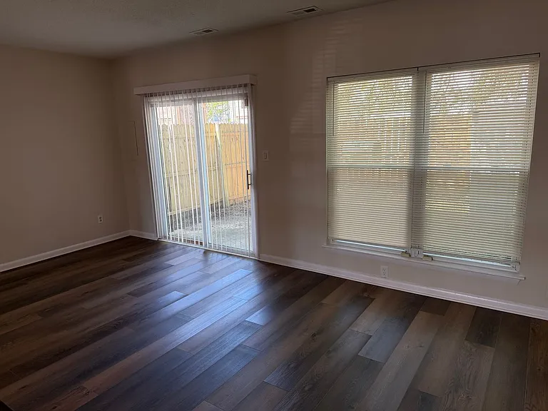 629 Counselor Sq — Photo 3