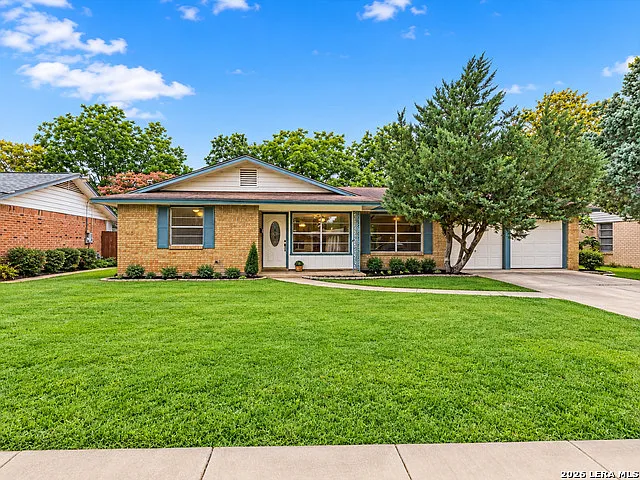 5026 Lakewood Dr