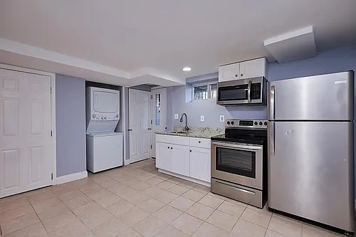 144 Webster St NE Photo 1