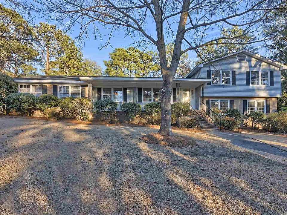 1st image of 233 Park Shore Dr W
