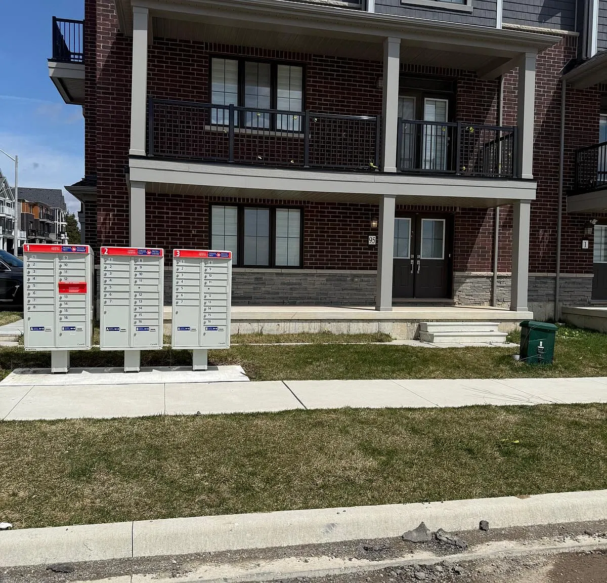 3 bed, $2,595 — Photo 1