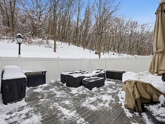 2nd image of 105 Ferry Rd #105