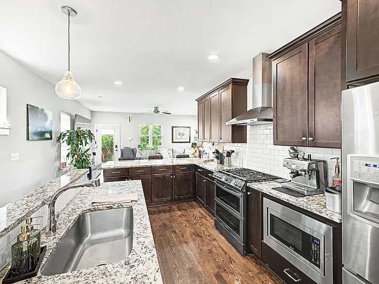 4808A Michigan Ave — Photo 18