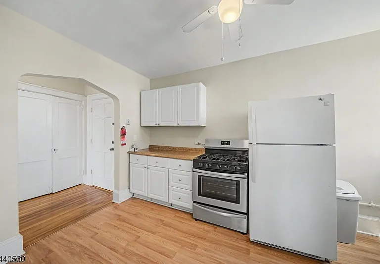 409 Main St #3F — Photo 2
