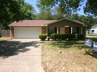 7457 Beckwood Dr, Fort Worth, TX 76112