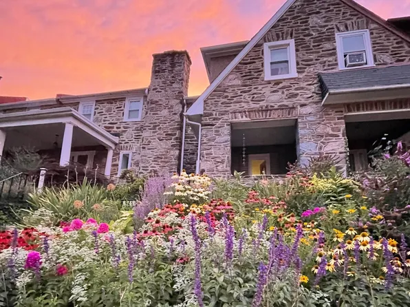 541 W Clapier St, Philadelphia, PA 19144