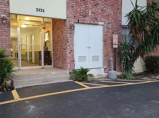 2424 SE 17th St APT 114B, Fort Lauderdale, FL 33316