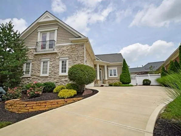 7268 Stone Harbour Ln, West Chester, OH 45069