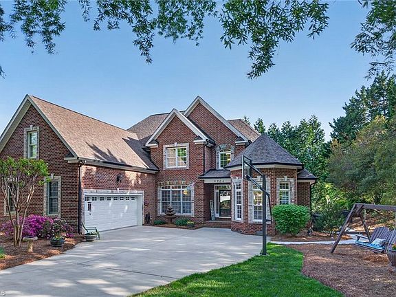 2nd image of 2304 Faircloth Way