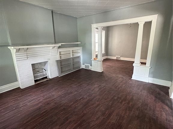 3rd image of 919 Ferry Ave
