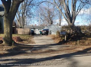 615 Fenton St, Lansing, MI 48910
