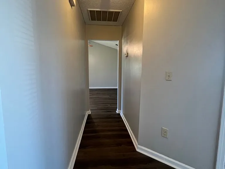 111 Grindstaff Dr — Photo 8