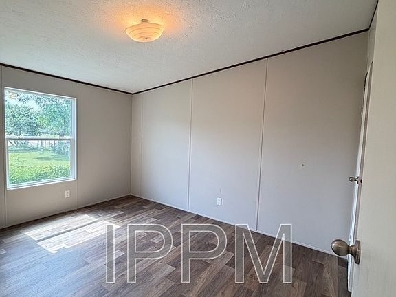 3rd image of 328 N 1st St