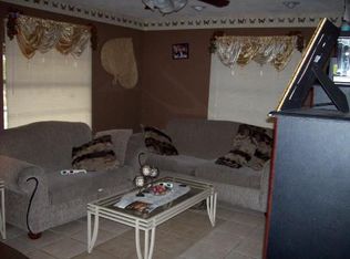 6913 Reindeer Rd, Tampa, FL 33619