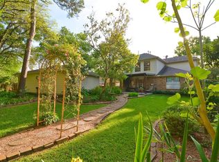 2517 Hollybrook Dr, Seabrook, TX 77586