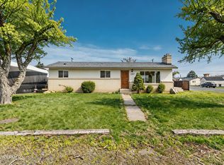 2907 3rd St, Union Gap, WA 98903