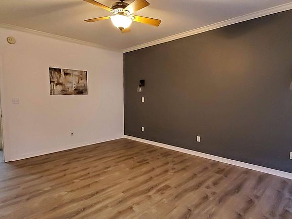 2nd image of 8913 Glenmora Dr