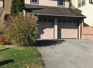 114 Country Club Dr, Florida, NY 10921