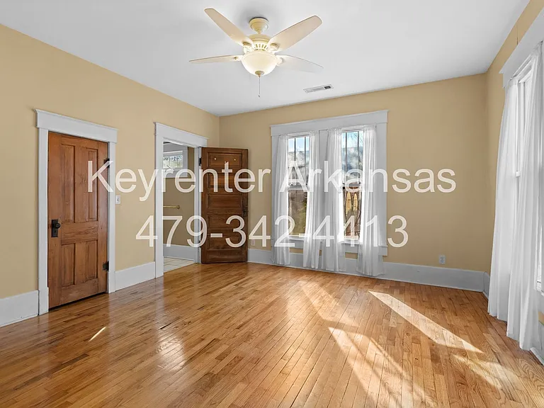224 S Church Ave — Photo 15