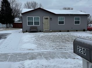 220 Creekside Dr, Bolingbrook, IL 60440