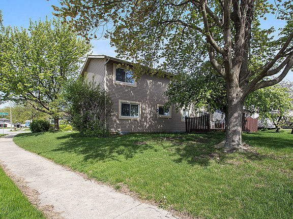 5th image of 6953 Sun Drop Ave