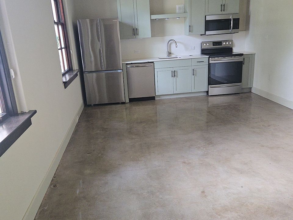 1st image of 620 NW 21st St Unit 102