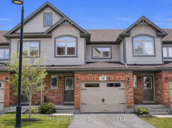 66 Eastview Rd #19, Guelph, ON N1E 0N1