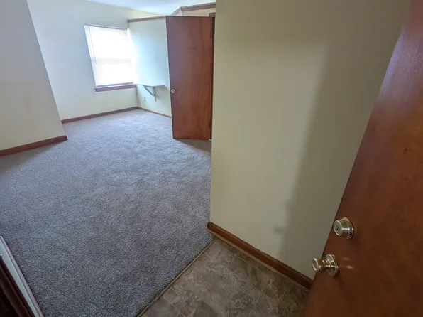 7323 W Center St APT 5, Milwaukee, WI 53213