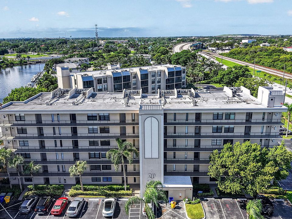 1st image of 20 ROYAL PALM Way #3010