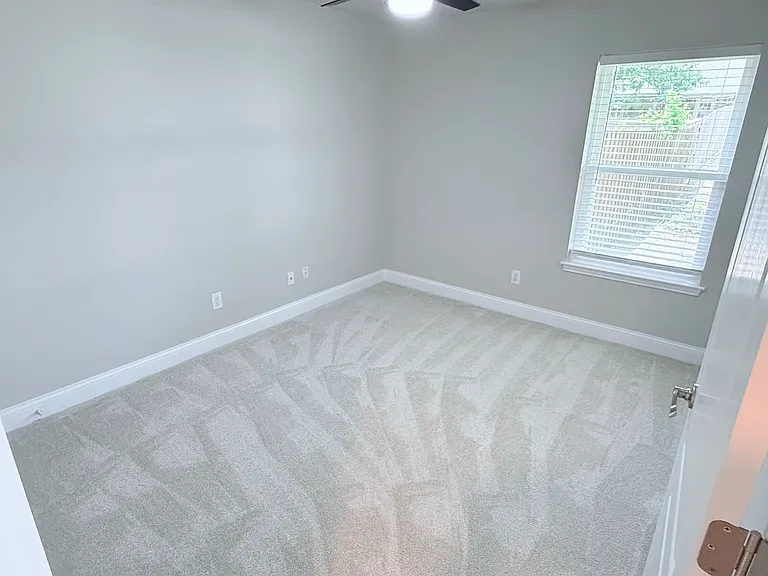930 High Knoll Dr — Photo 11