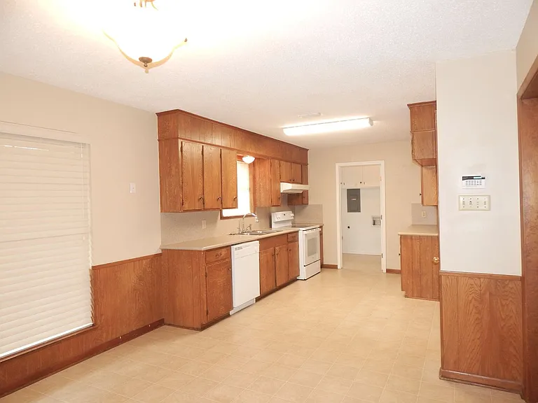 11927 State Highway 64 E — Photo 11