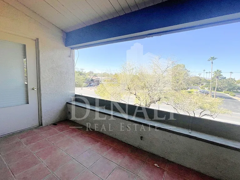 3750 N Country Club Rd #6 — Photo 17