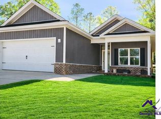 102 Silver Maple Ct, Byron, GA 31008