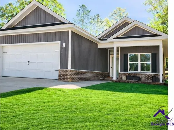 102 Silver Maple Ct, Byron, GA 31008