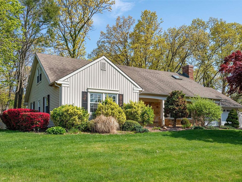 1st image of 157 Sycamore Circle