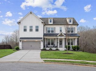 7119 Branch Creek Cv, Flowery Branch, GA 30542