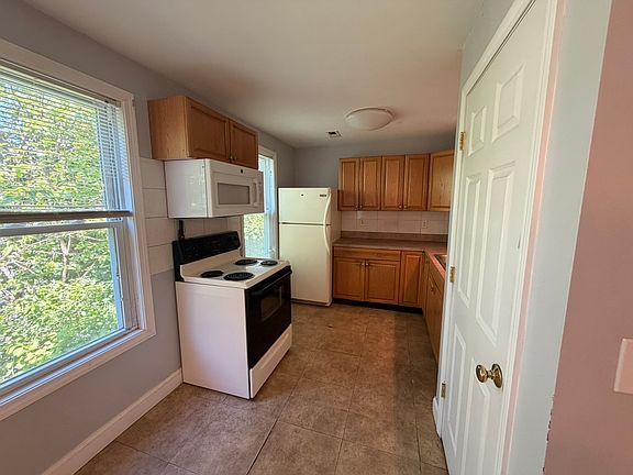5th image of 15A King Philip Rd #2