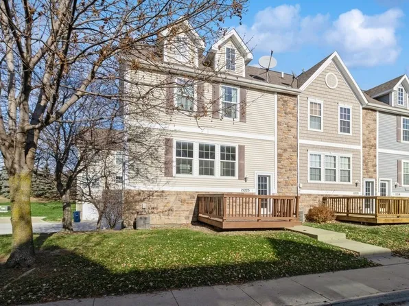 15223 Alpine Dr, Urbandale, IA 50323