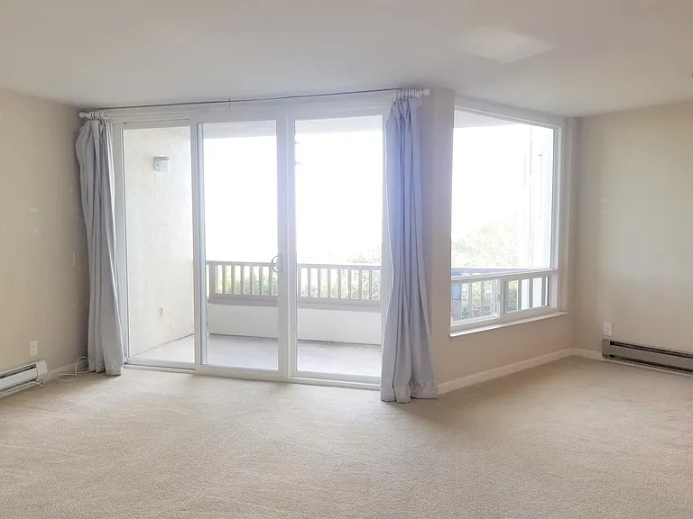 320 Vallejo Dr #10 — Photo 6