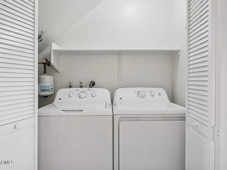 525 N Miller Rd #152 — Photo 9