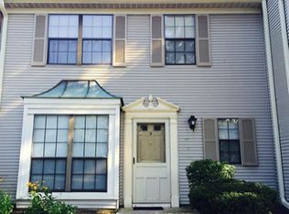 5 Britton Ct, Lawrence Township, NJ 08648