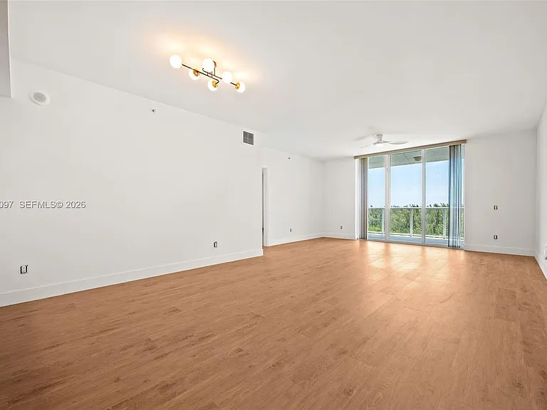 14951 Royal Oaks Ln #1001 — Photo 22