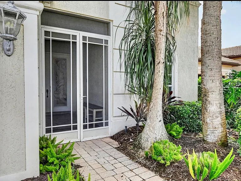 7879 Monarch Ct — Photo 8