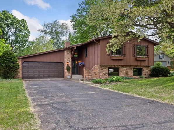 164 Wendy Ct, Shoreview, MN 55126