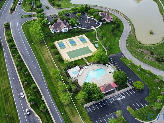 3rd image of 5600 Regal Ct