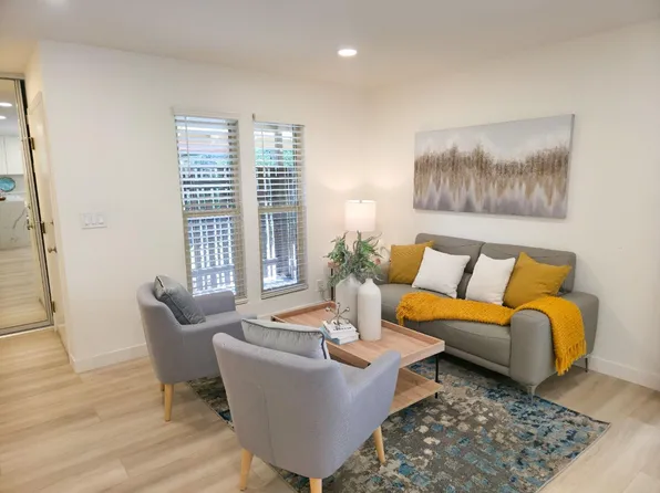 233 Red Oak Dr E APT D, Sunnyvale, CA 94086