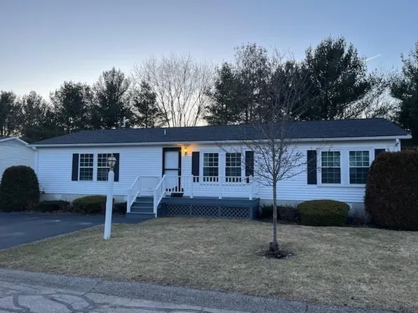 5 Fieldwood Dr, Bridgewater, MA 02324