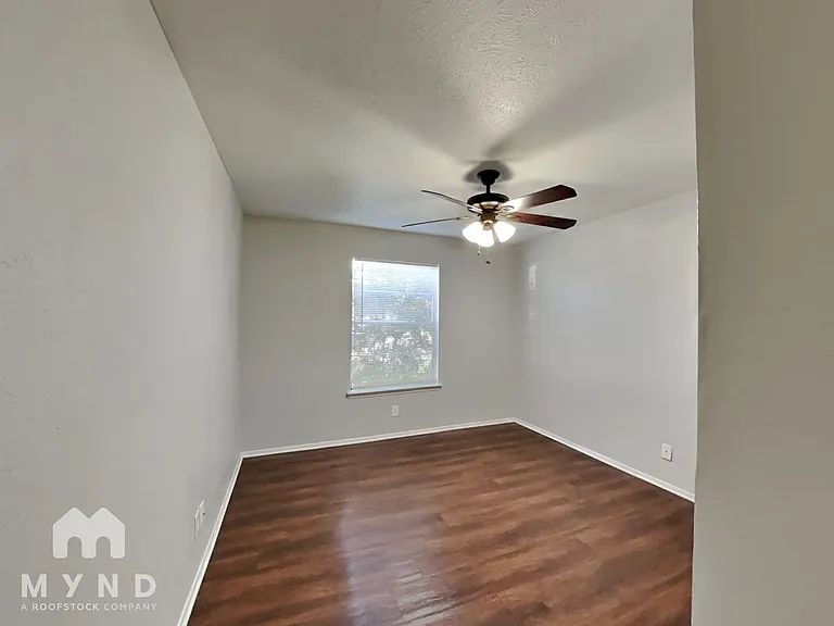 7145 Romford Way — Photo 15
