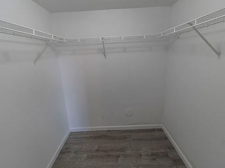 5808-5810 Canaveral Dr — Photo 14