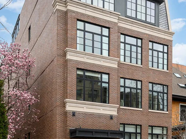 454 W Barry Ave #3, Chicago, IL 60657